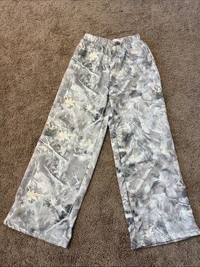 Kids Wide-Leg Sweatpants in Gray Nature/Camo